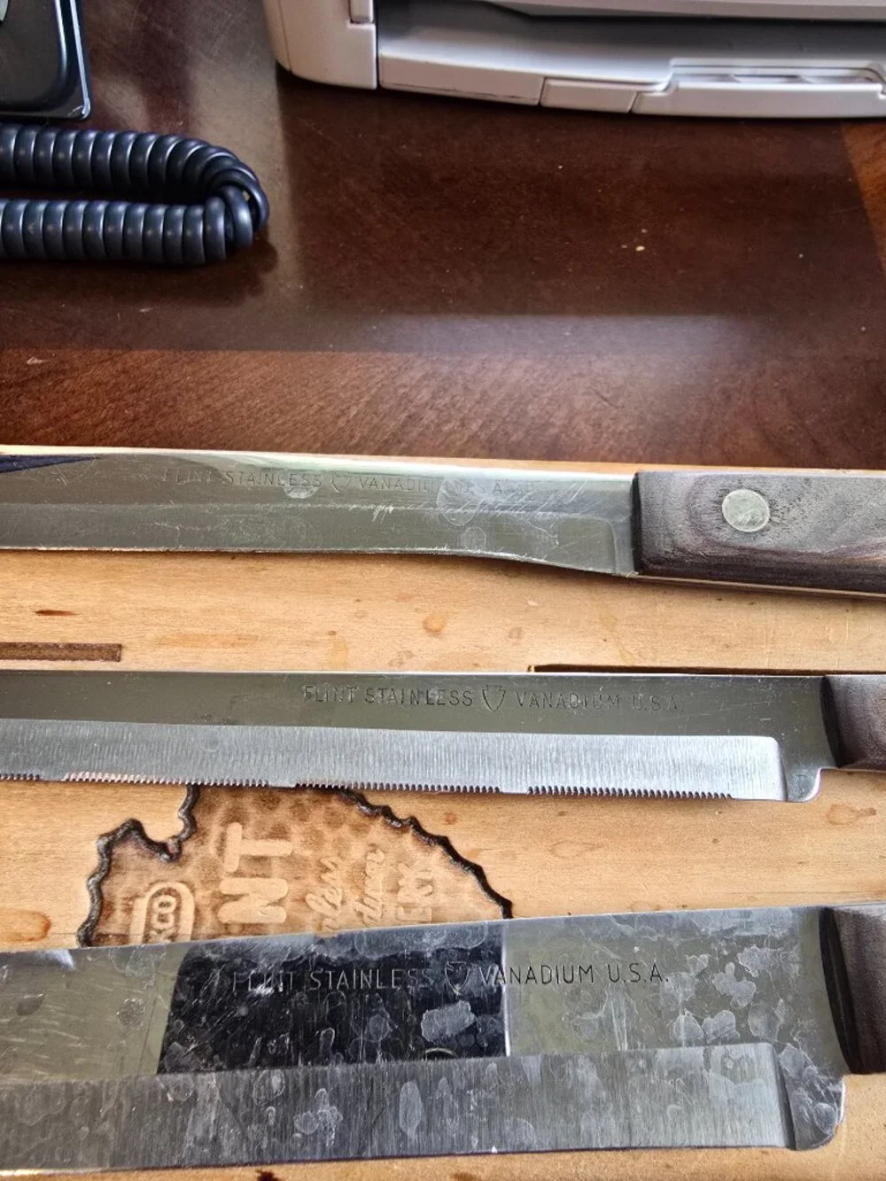 Vintage Ekco Flint Stainless Vanadium Knife Set with Wood Block USA Made